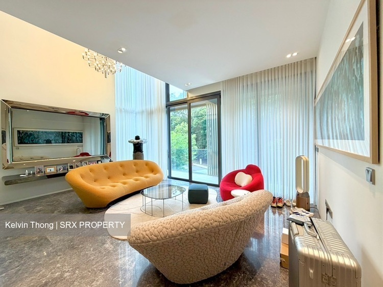 19 Nassim (D10), Apartment #588956421